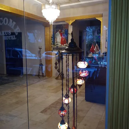 Ikarus Hotel