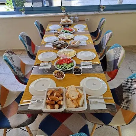 Ikarus Hotel