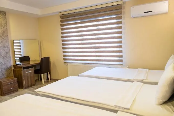 Otel ıkarus 3*