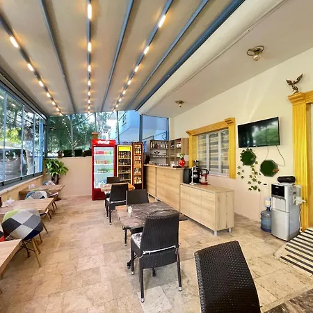 酒店 Ikarus 库萨达斯